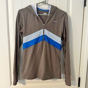 Nike fit dry running hoodie pullover shirt women’s size medium EUC